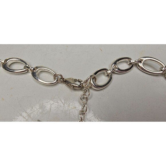 Vintage Crown Trifari Shiny Oval Link Silver Tone Necklace ~ Adj. 24"-26” - Picture 4 of 5